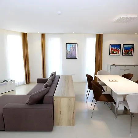 Apartment Art Gallery *