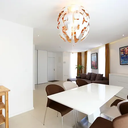 Art Gallery Apartment